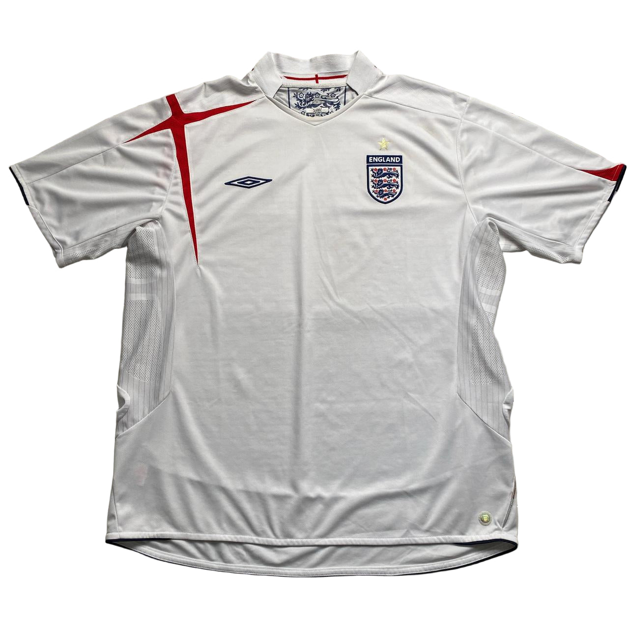 England Umbro Vintage Football Jersey White Navy and Red (2XL)