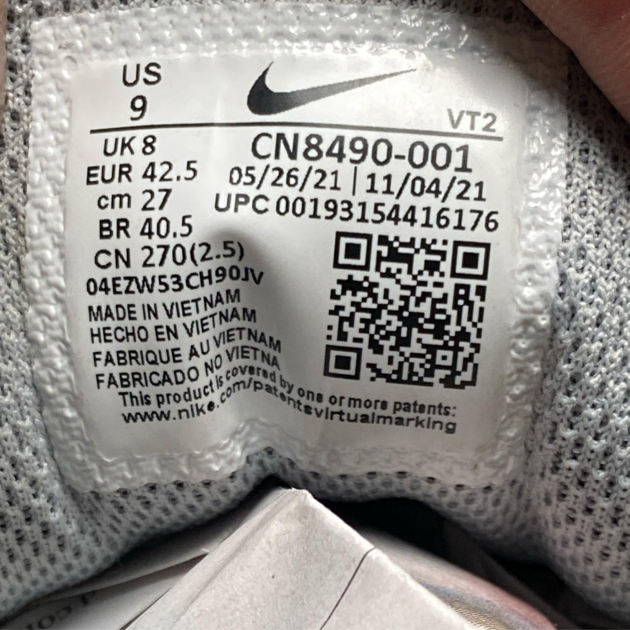 Nike Air Max 90 Light Grey (UK 8)