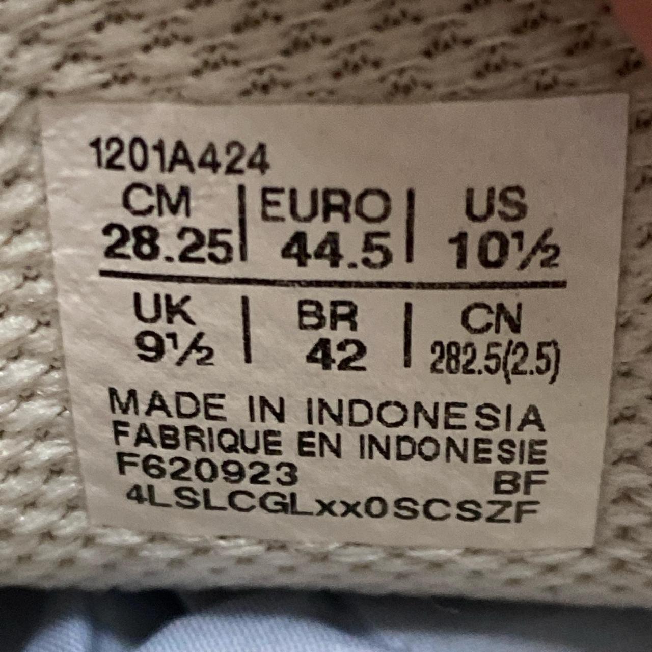 Asics Gel Nimbus 9 White Silver and Black Trainers (UK 9.5)