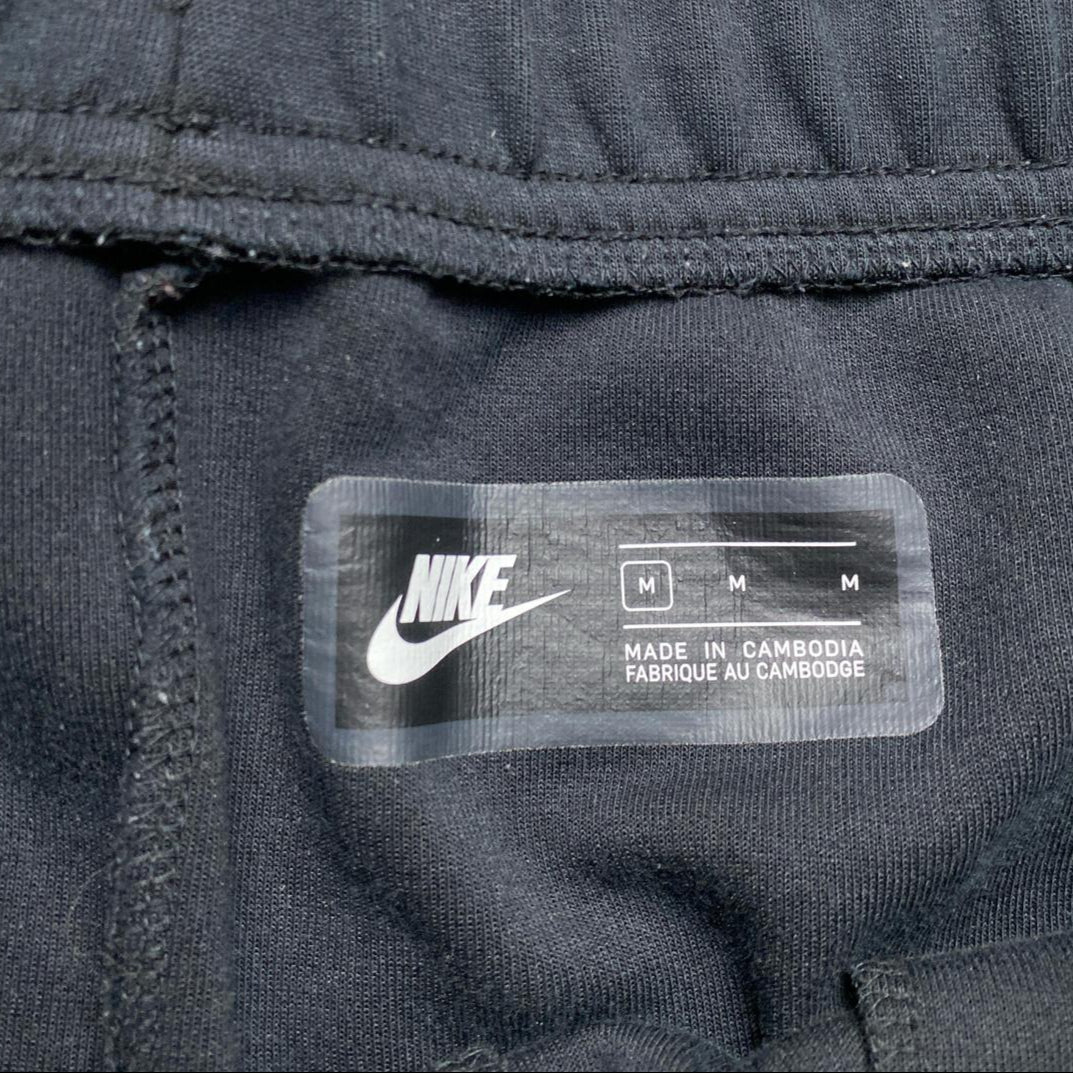 Nike Tech Fleece New Season Black Joggers (M)