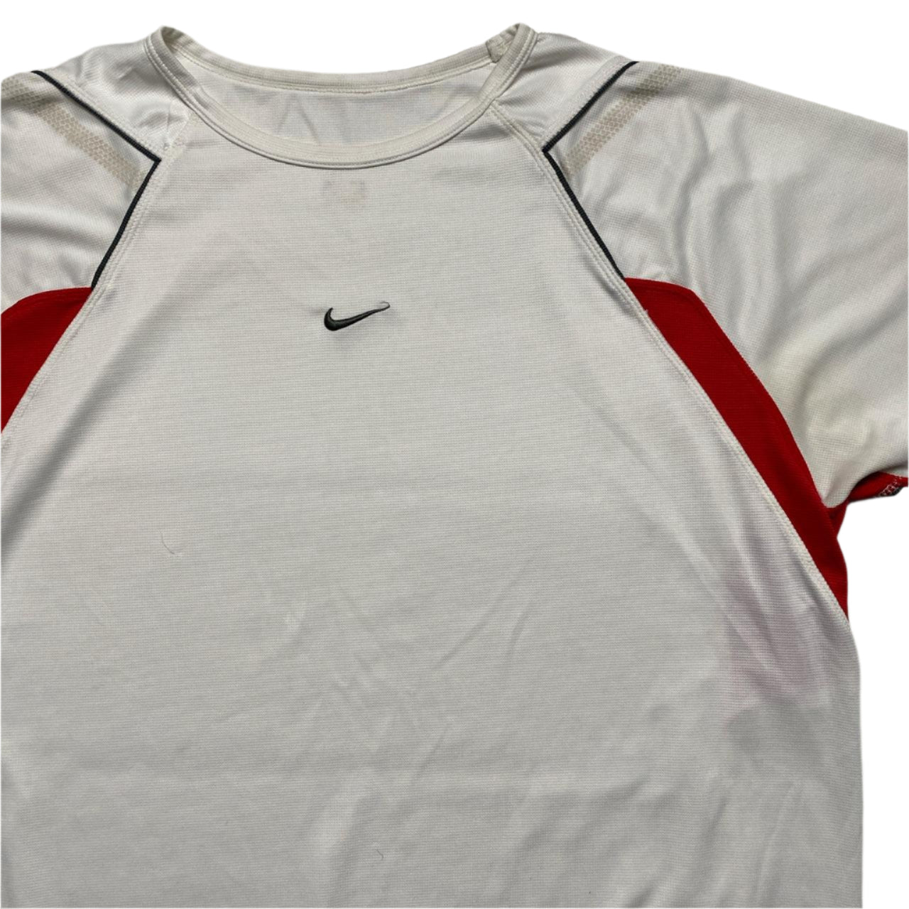 Nike Vintage Centre Swoosh White Red and Grey Jersey T Shirt (XL)