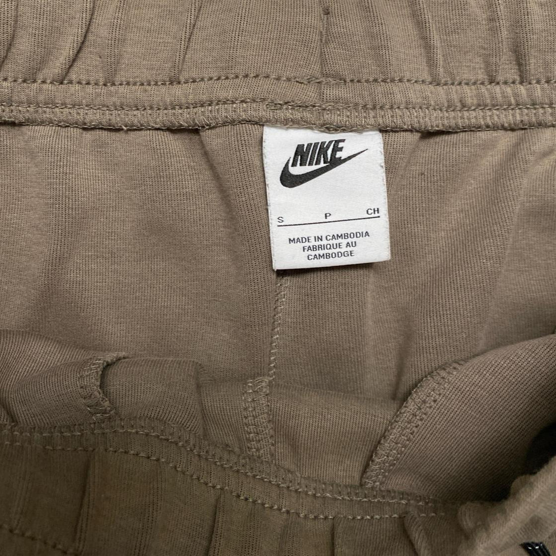 Nike Tech Fleece Brown Cargo Joggers (S)