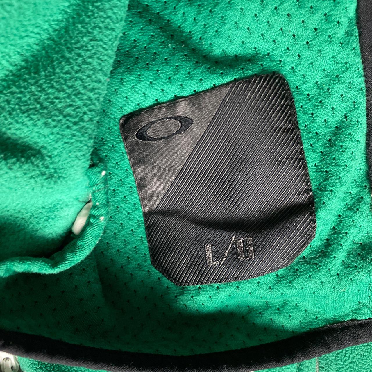 Oakley Vintage Green Fleece and White Jacket (L)