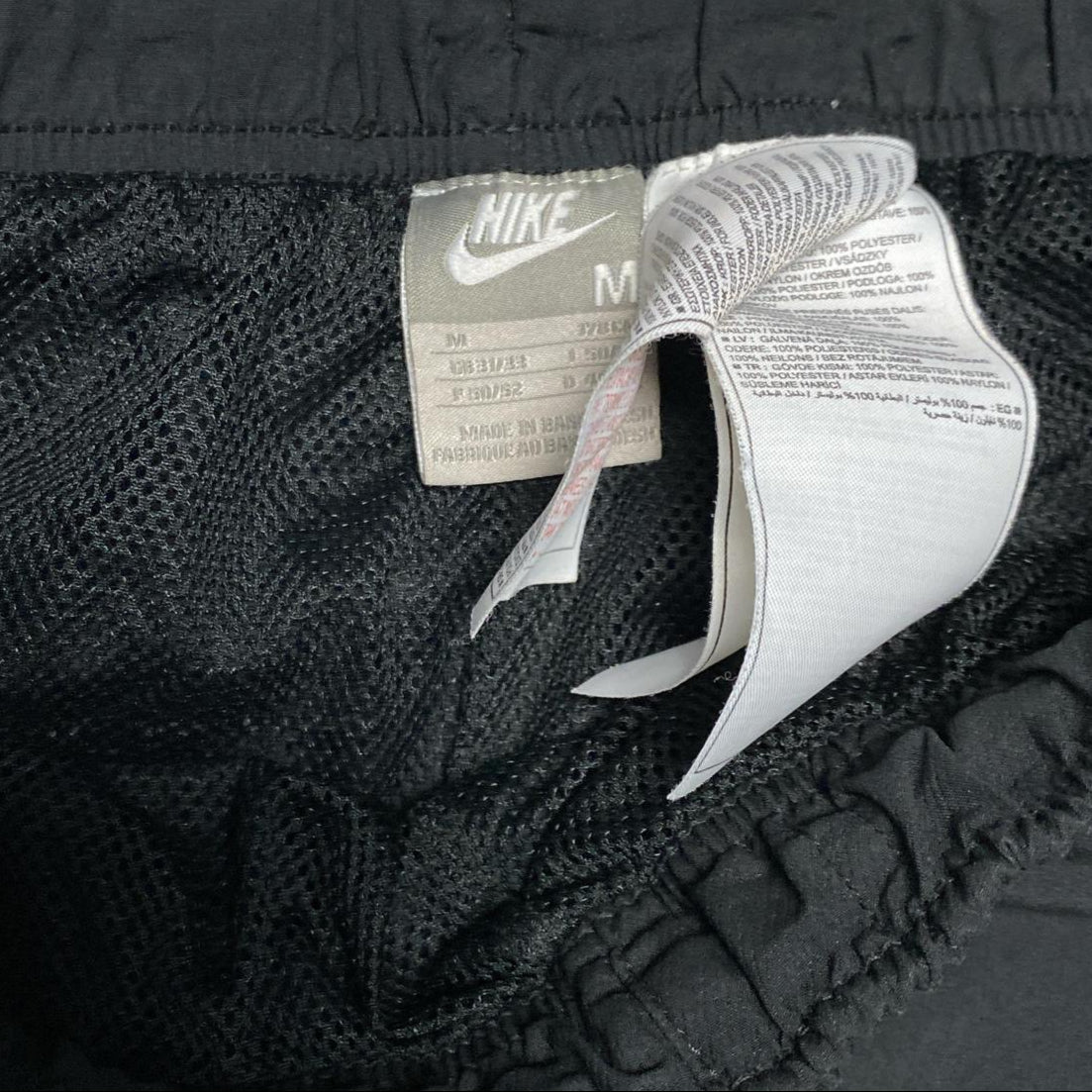 Nike Air Max LTD Black and Red Shell Cargo Trackpant Baggy Bottoms (M)