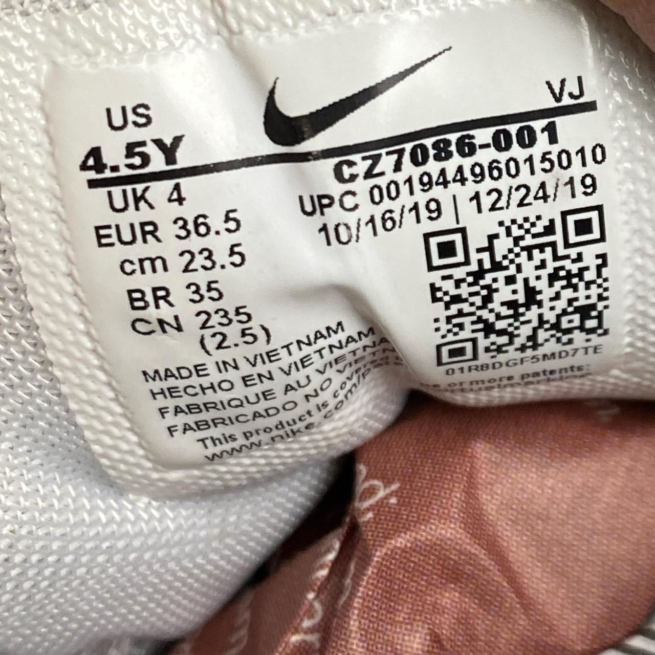 Nike Air Max 90 Silver White and Pink (UK 4)