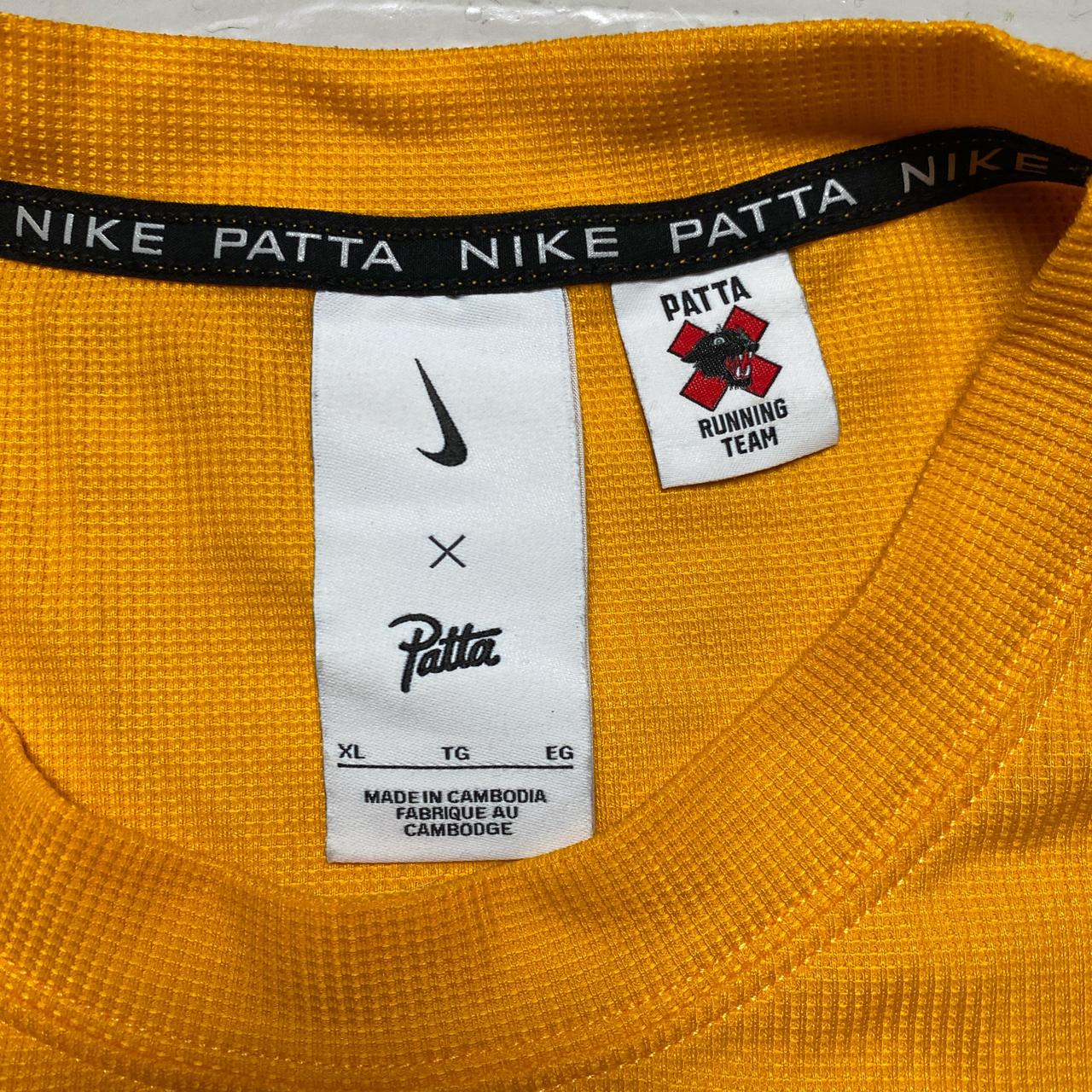 Patta Nike Running Team Sundial T Shirt (XL)