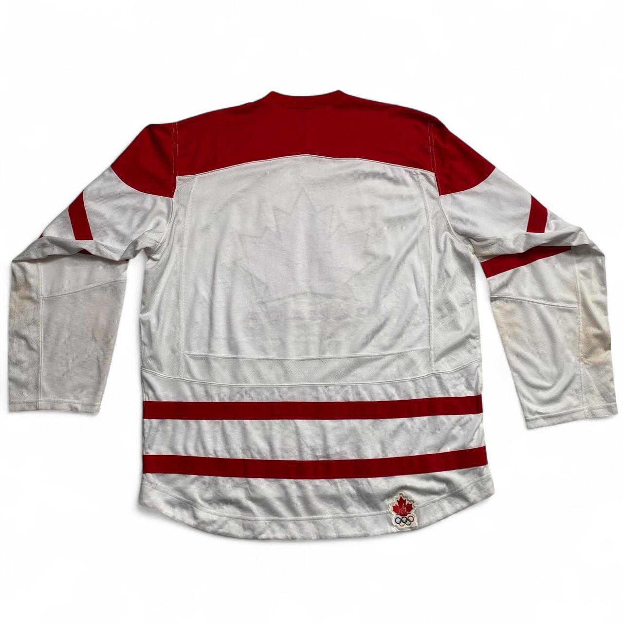 Nike Team Canada Vintage y2k Vancouver 2010 Hockey Jersey Red and White (L)