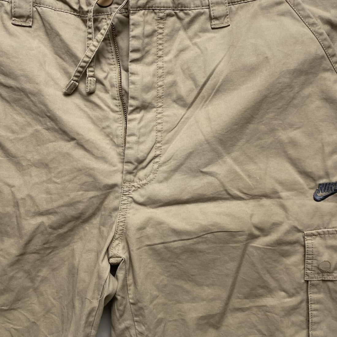 Nike Vintage y2k Baggy Cargo Shorts Cream and Grey Swoosh (XL)