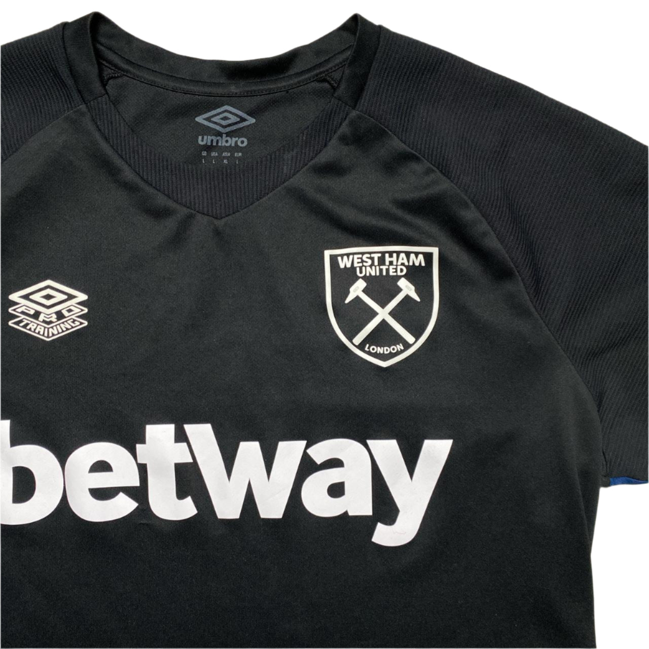 West Ham United Umbro Black and White Training Football Jersey (L)