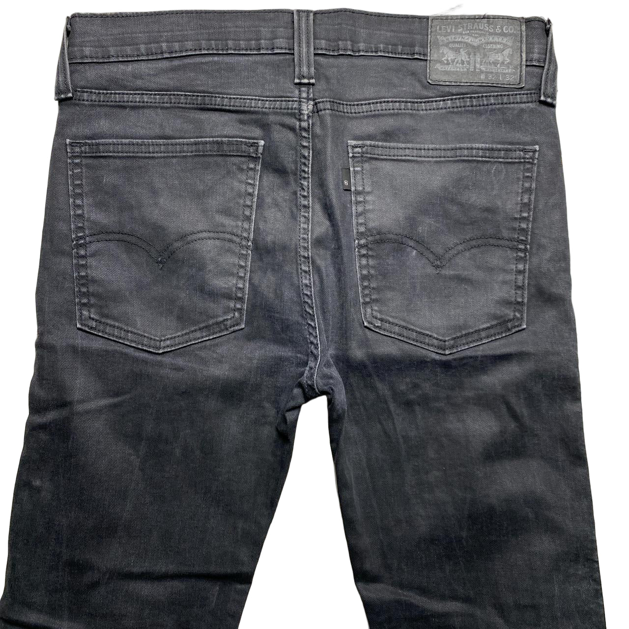 Levis Black Slim Fit Jeans (32W)