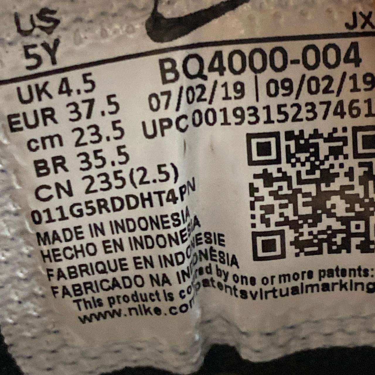 Nike Shox R4 Black and Gold (UK 4.5)