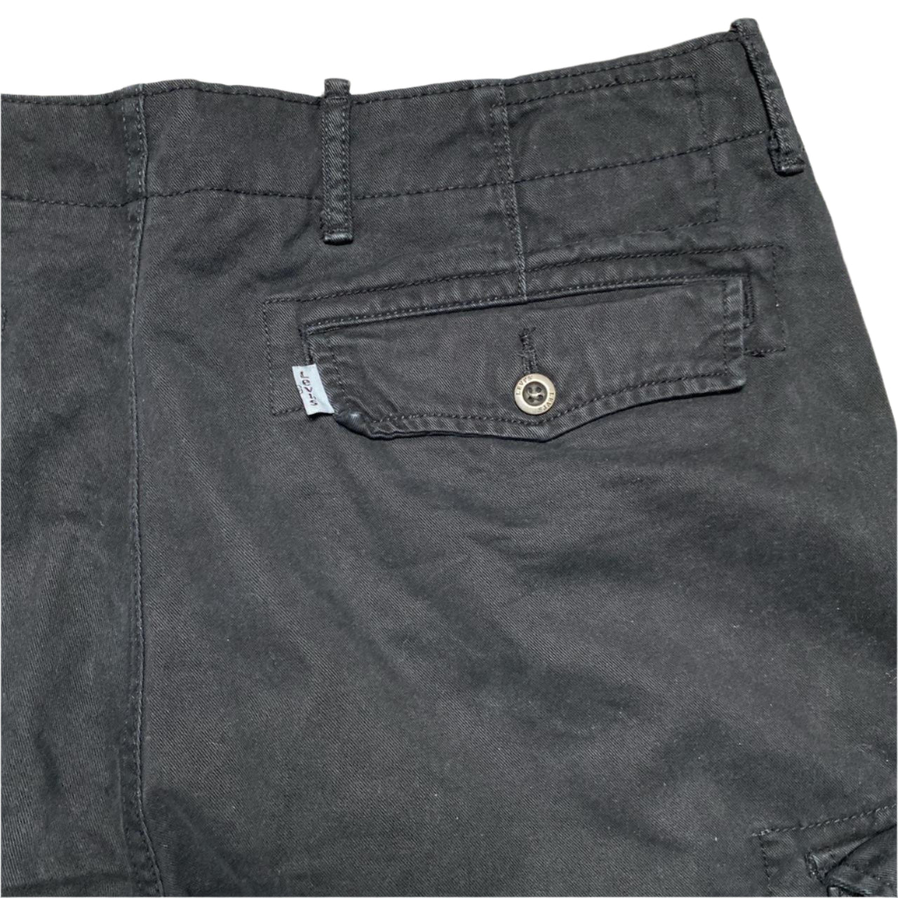 Levis Cargo Black Shorts (W 38)