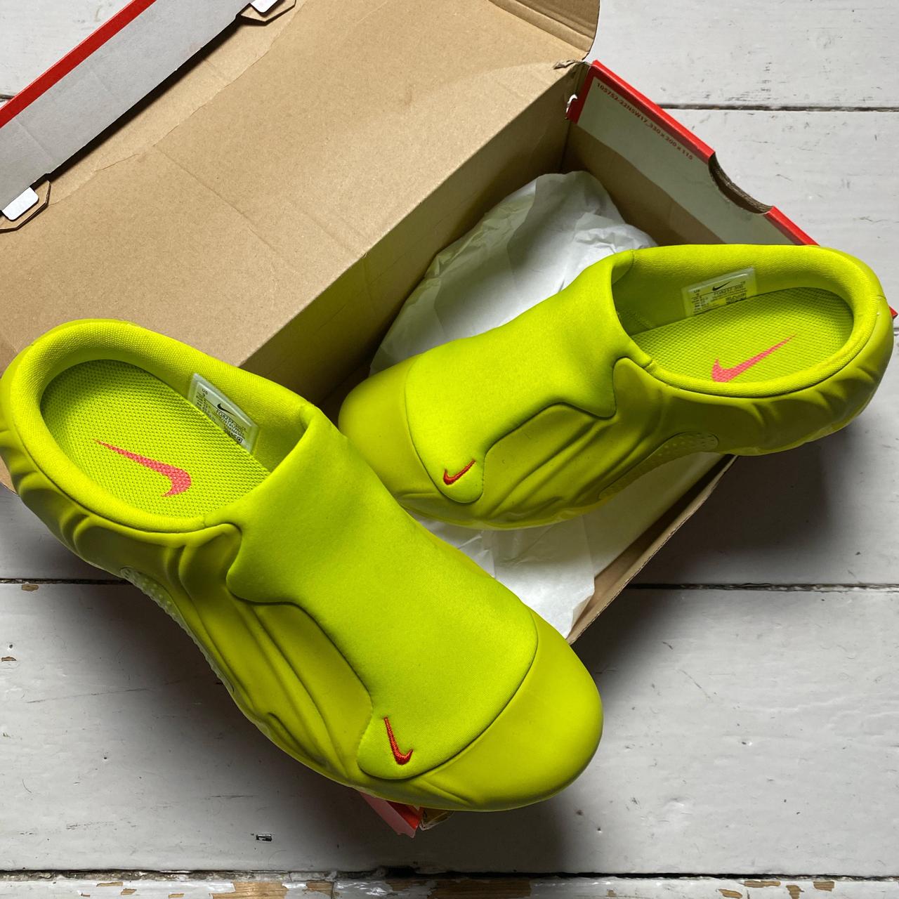 Nike Clogposite Cactus Green and Red (UK 8)