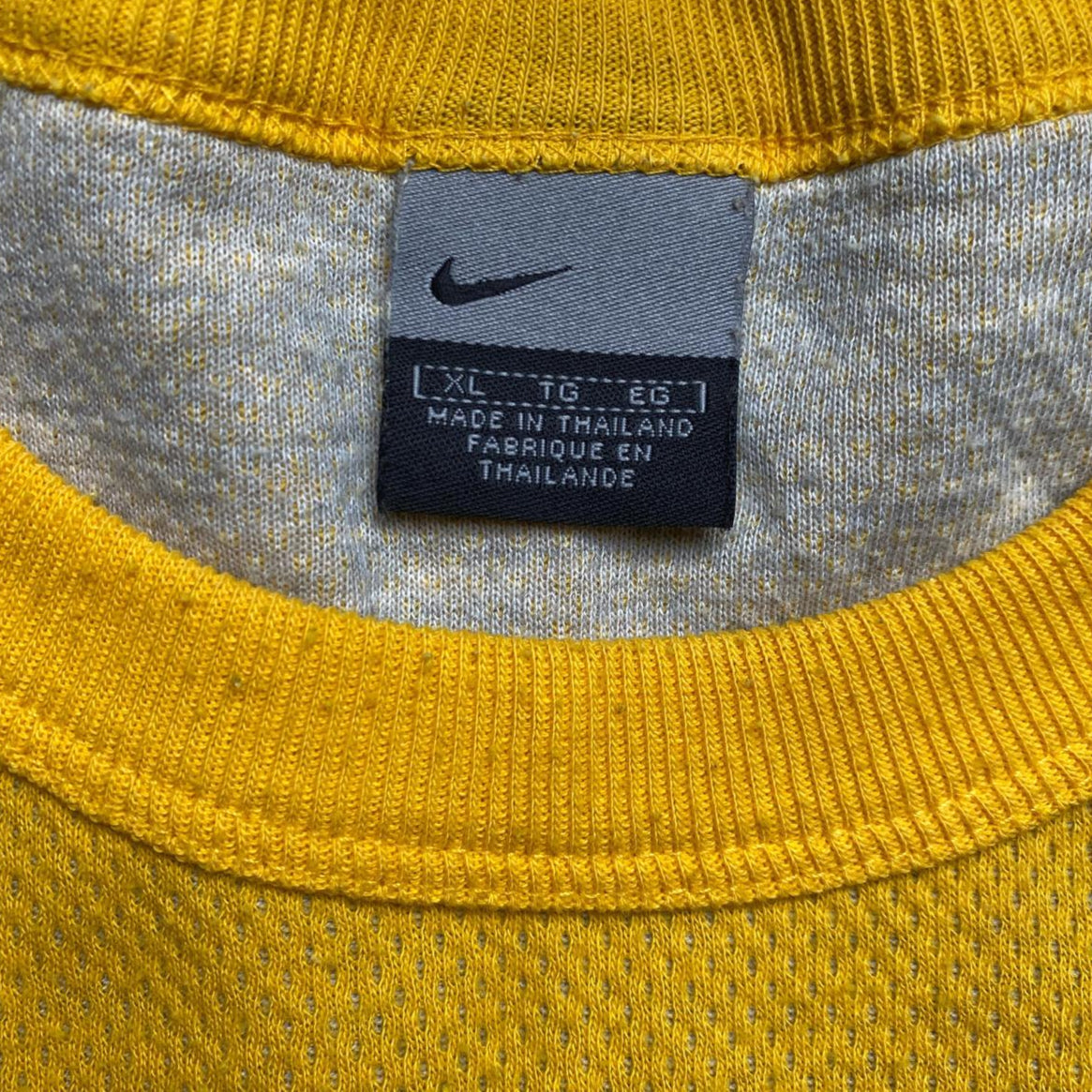 Nike Vintage y2k Yellow and Grey Swoosh T Shirt (XL)