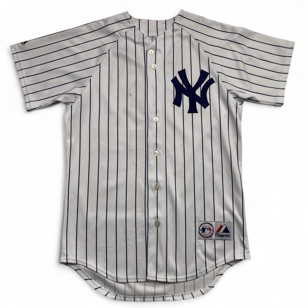 Majestic Athletic New York Yankees Vintage y2k White and Navy Pinstripe Jeter 2 Jersey (S)