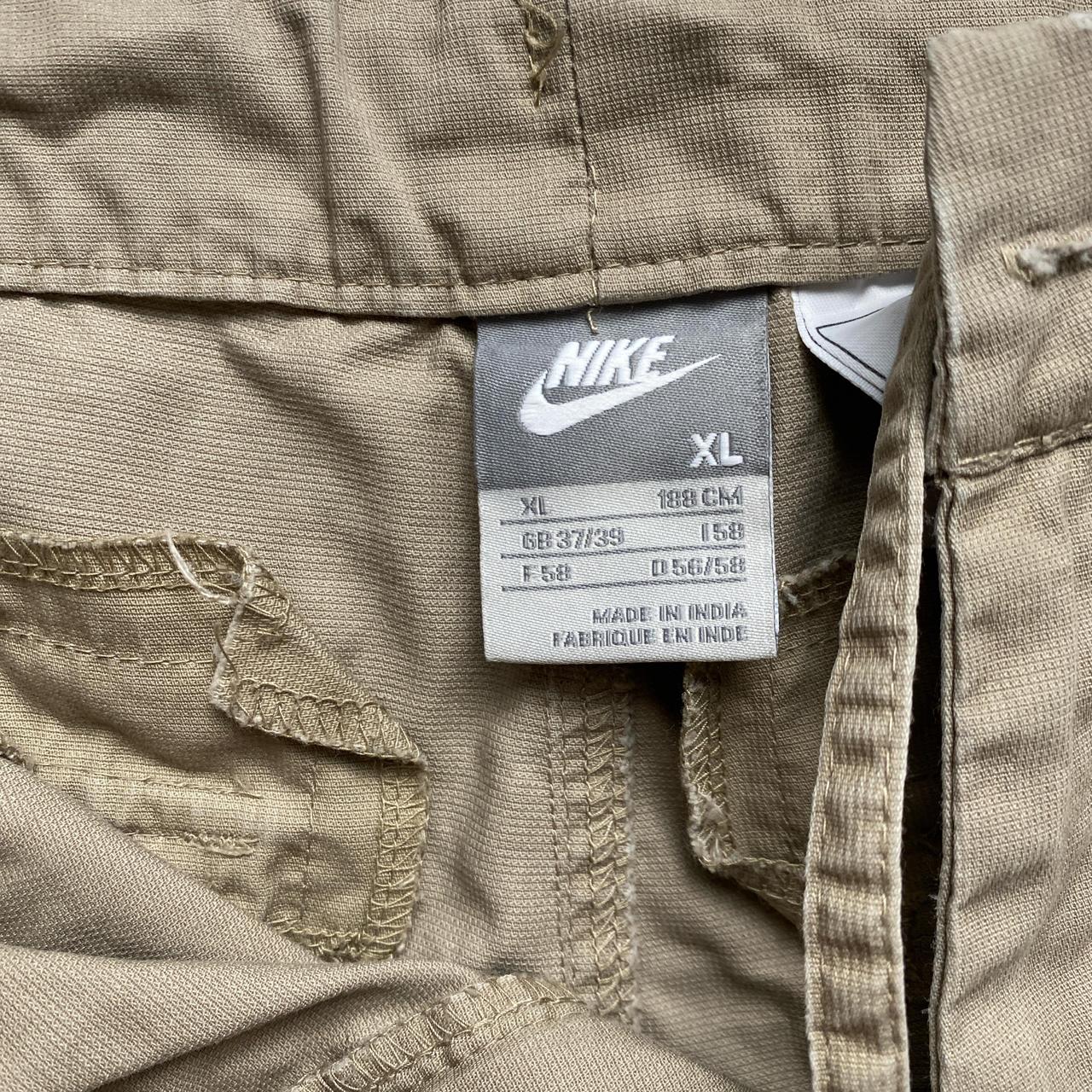 Nike Vintage y2k Baggy Cargo Shorts Cream and Grey Swoosh (XL)