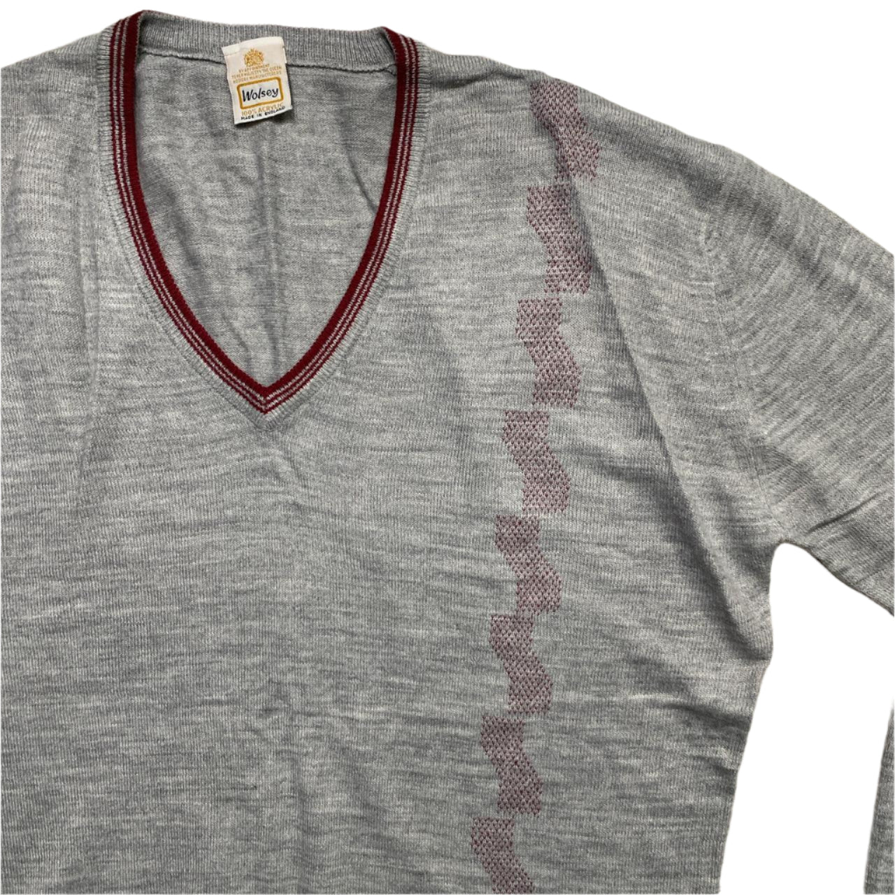 Wolsey Vintage 90’s Grey and Burgundy V Neck Jumper (M)