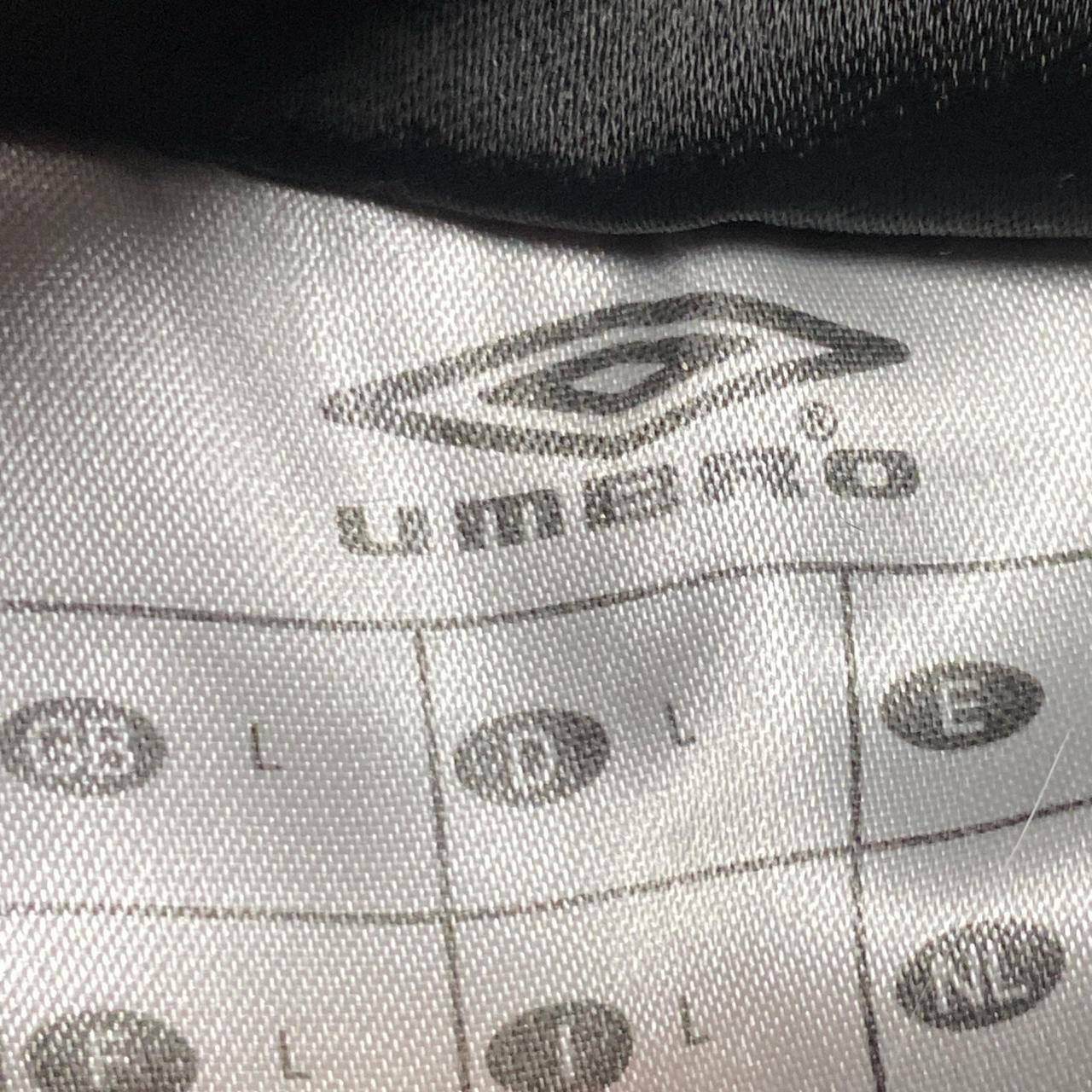 Umbro Black and White Vintage Jumper (L)