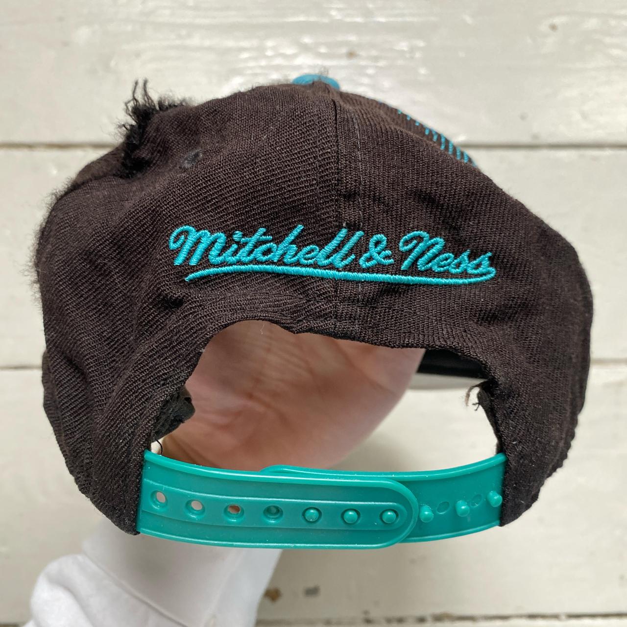 Vancouver Grizzlies Mitchell and Ness Snapback Cap Black and Blue