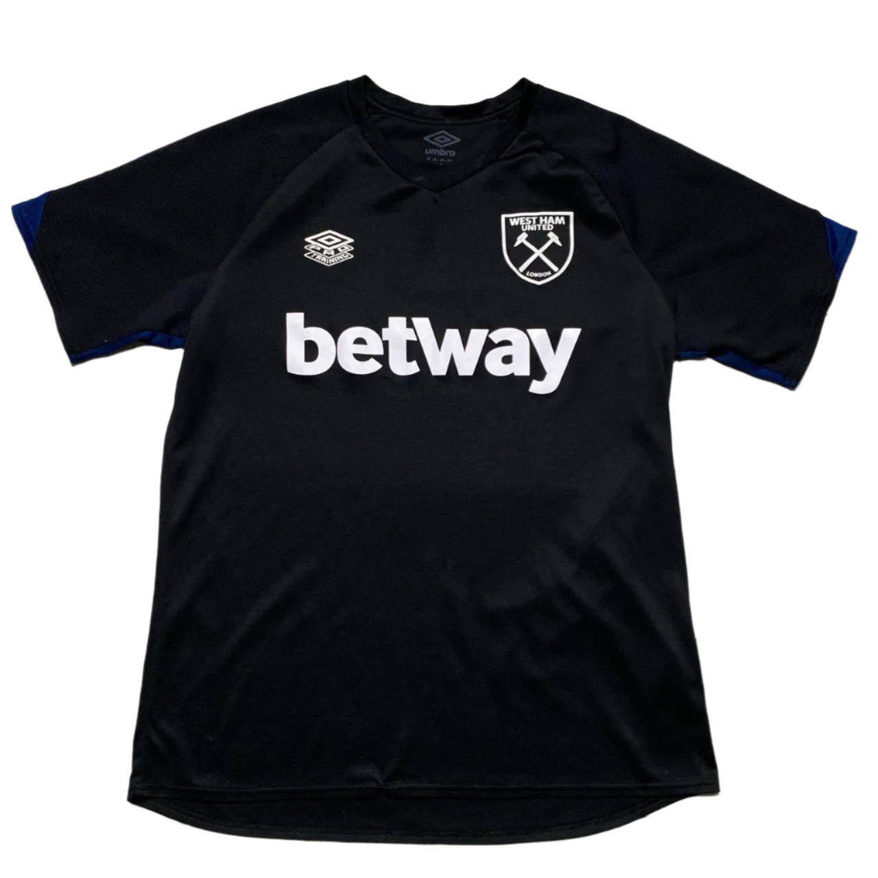 West Ham United Umbro Black and White Training Football Jersey (L)