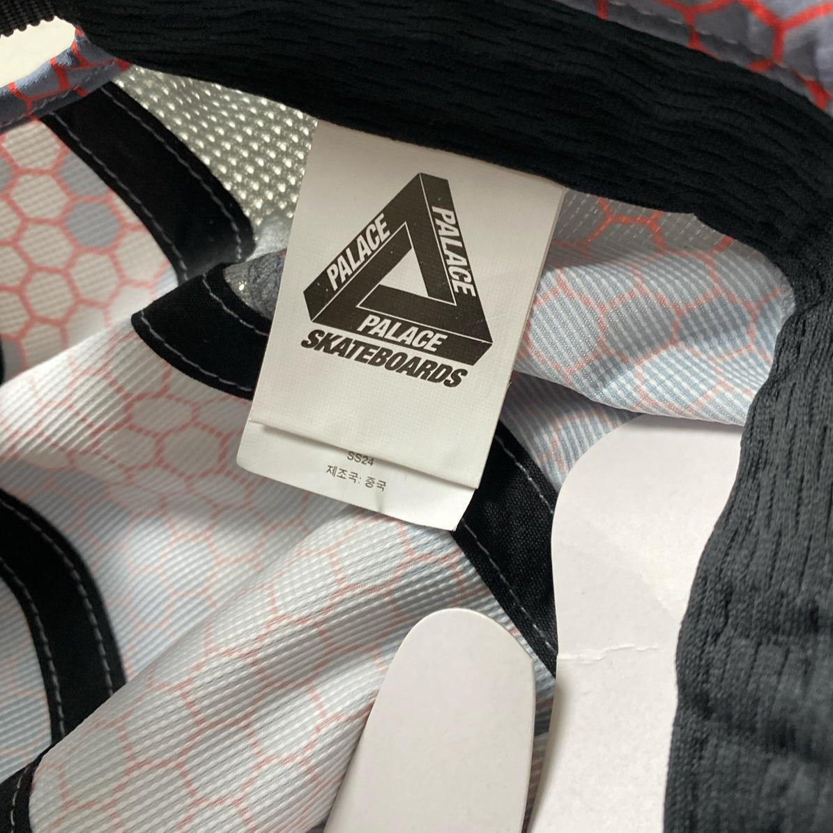 Palace Hexa Runner Red and Grey Cap