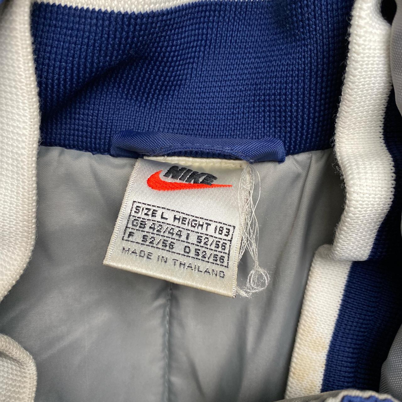 Nike Vintage 90’s Navy Grey and White Padded Jacket (L)