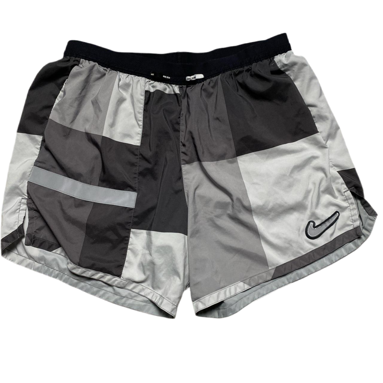 Nike Running Reflective Checked Patchwork Grey Black and White Shorts and T Shirt Set (L)