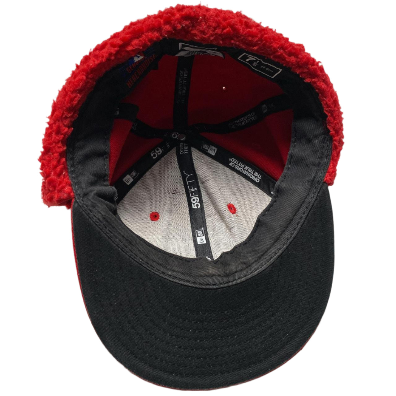 New York Yankees Red and White Sherpa Dog Ear Trapper Hat (7 1/8)