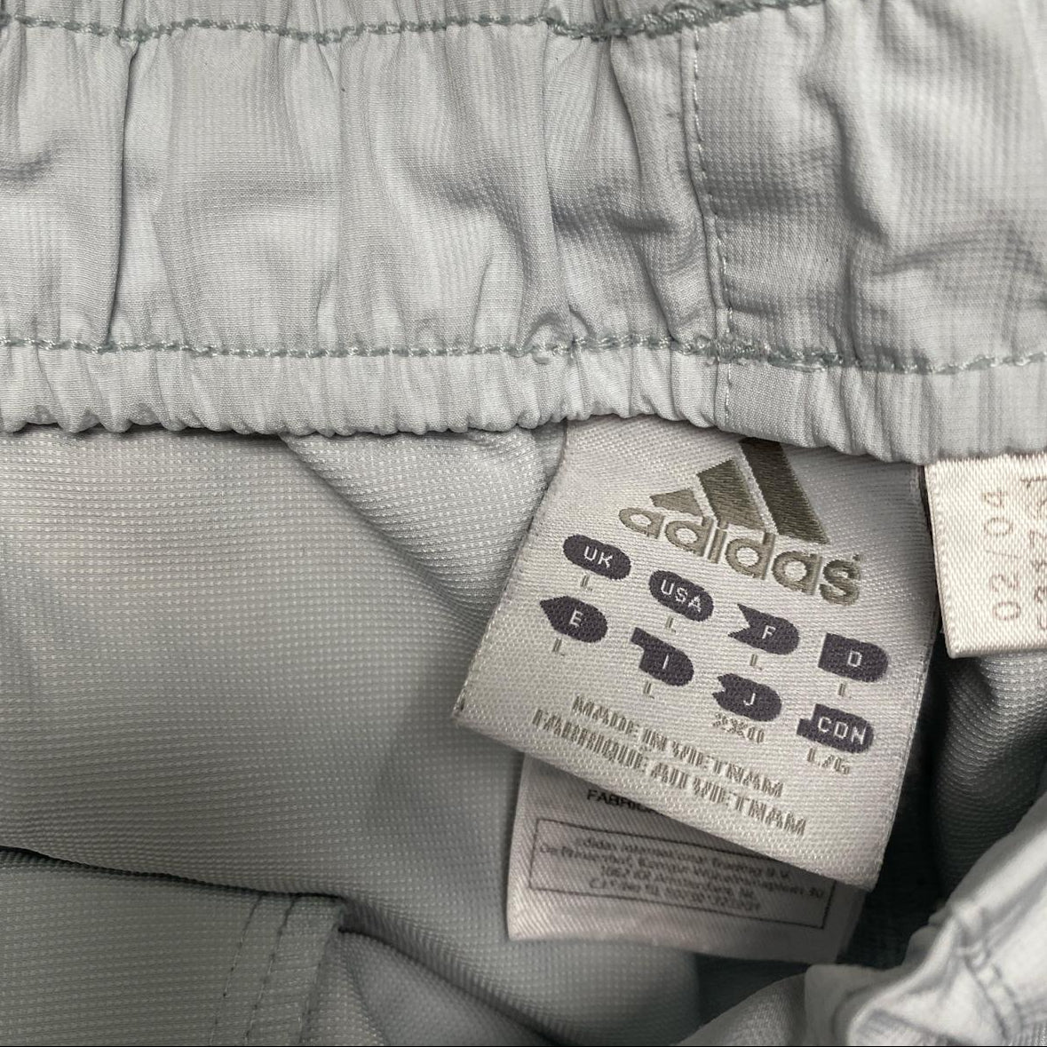 Adidas Climacool Vintage Shell Trackpant Baggy Shorts (L)