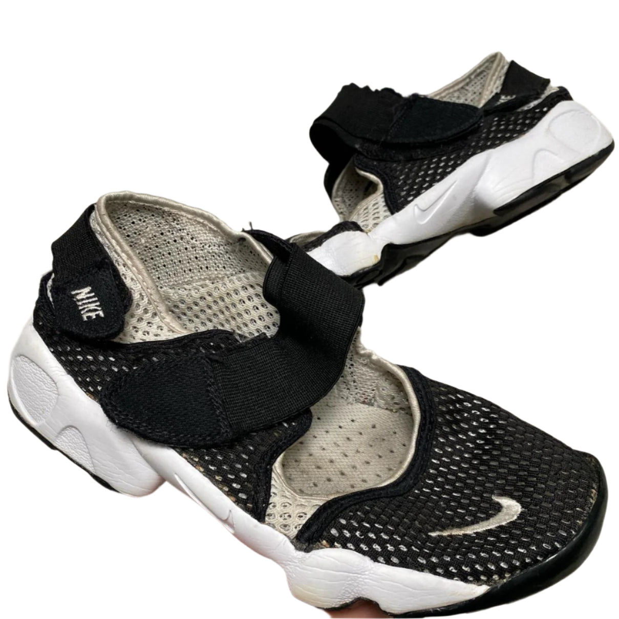 Nike Rift Non Tabi Split Toe Black and White Mesh (UK 4)