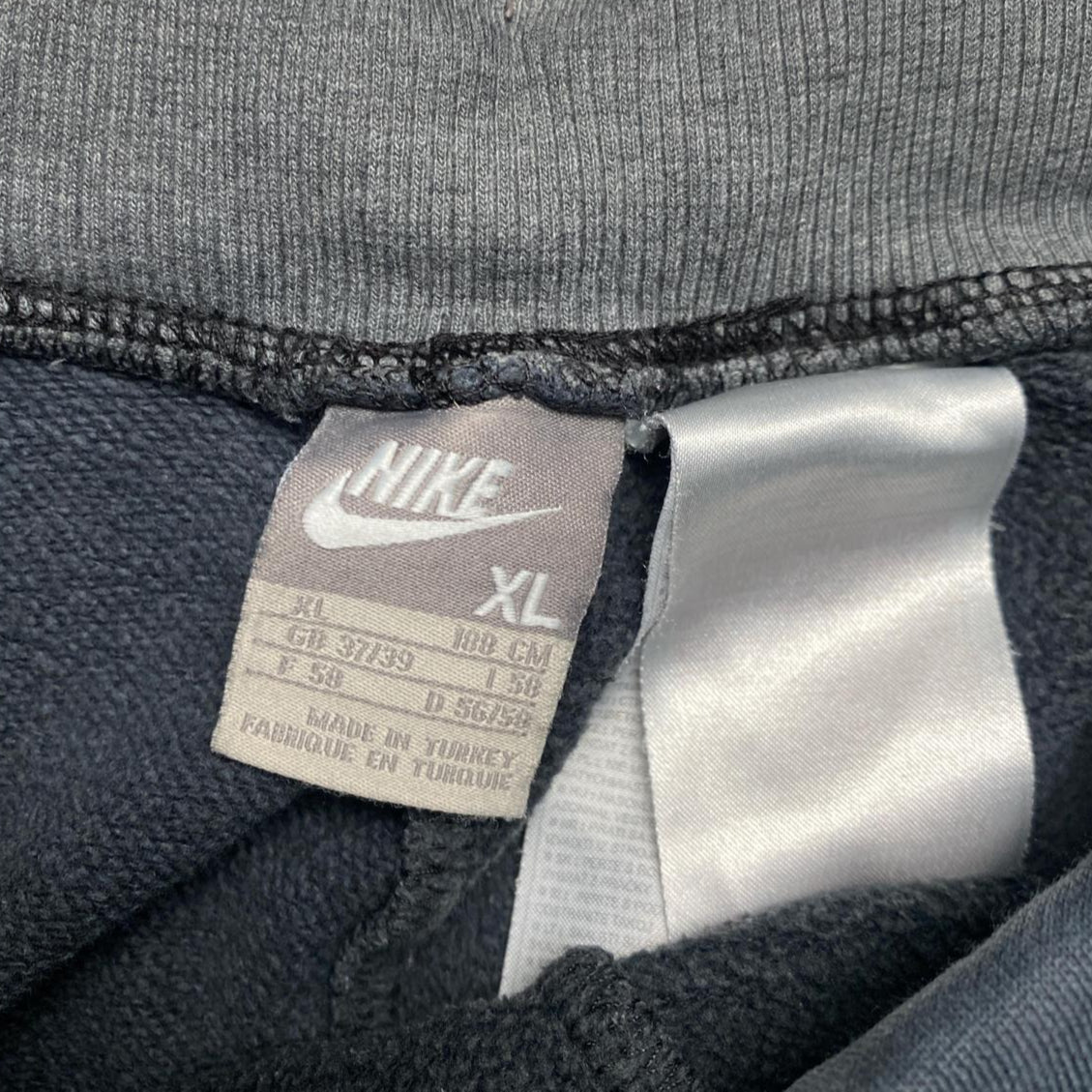 Nike Vintage Navy Grey and Red Baggy Joggers (XL)