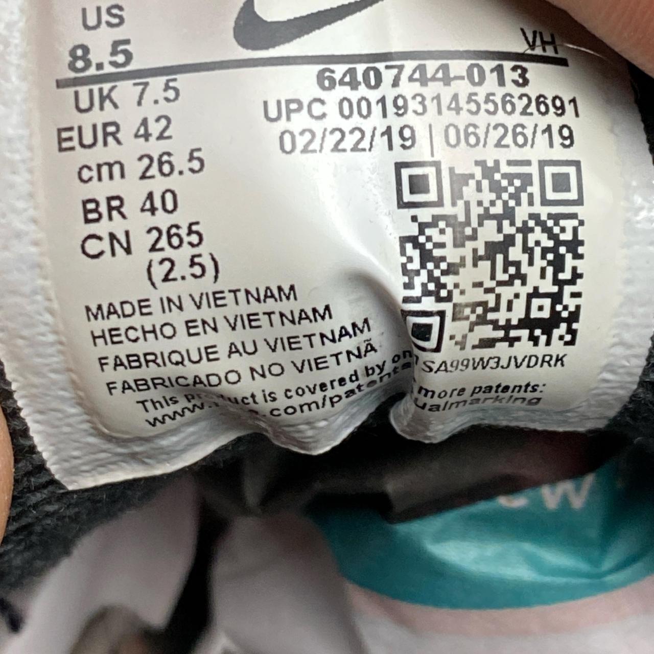 Nike Air Max 98 Black and White (UK 7.5)