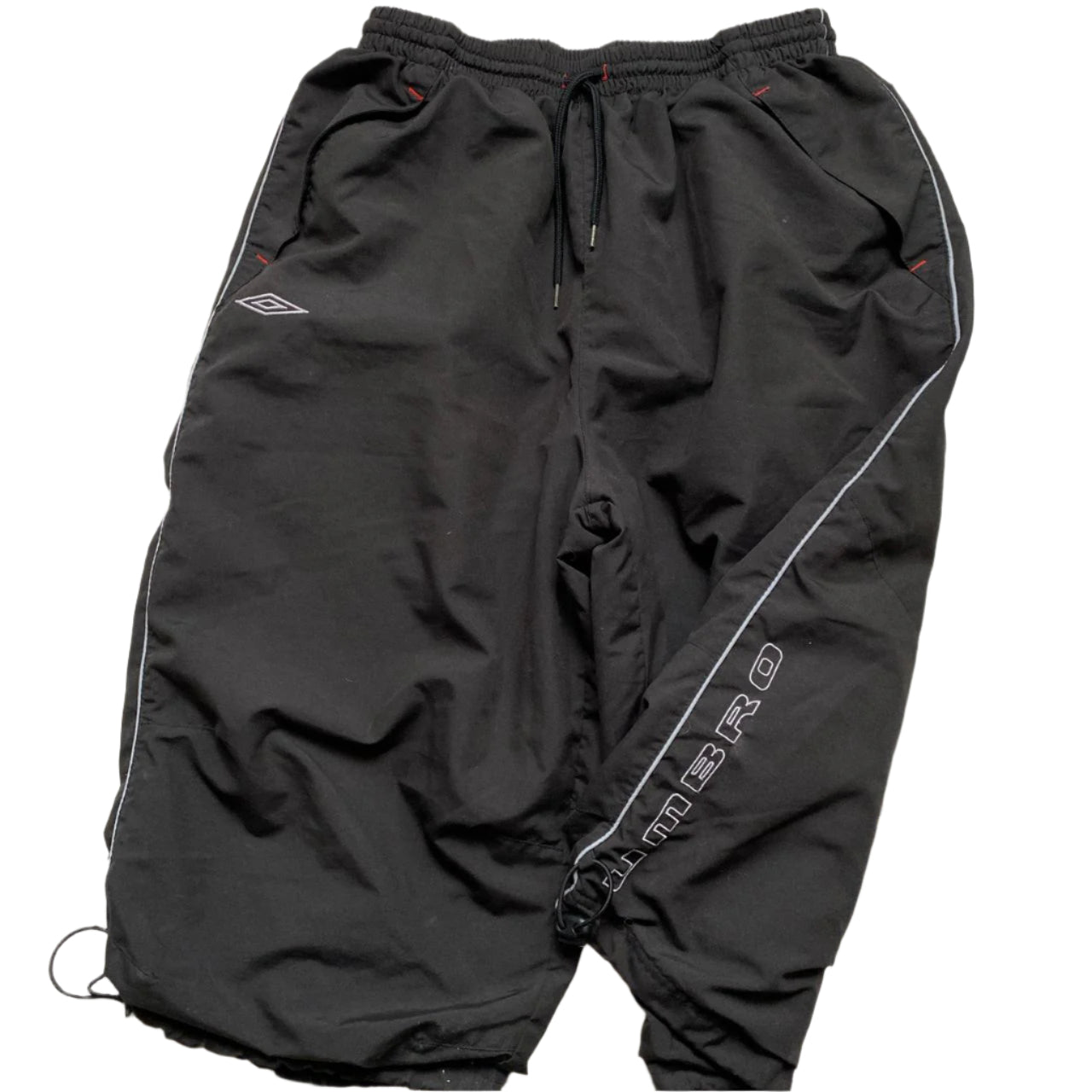 Umbro Black and Grey Shell Trackpant Shorts (XL)
