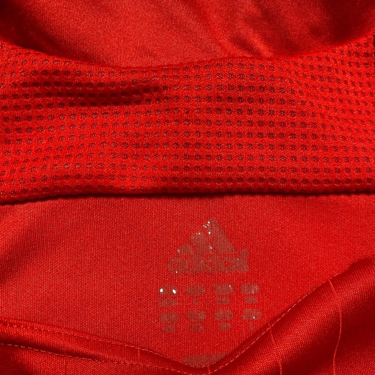 Adidas Liverpool Carlsberg Red and White Home 2005/6 Football Jersey (S)