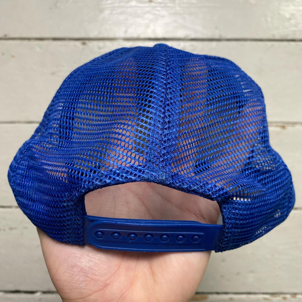 Chessington World Of Adventures Vintage 90โs Cap with Fold away Sun Glasses