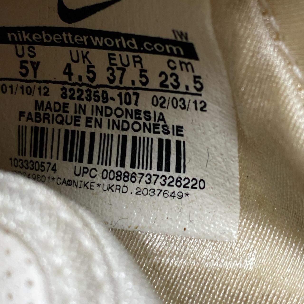 Nike Rift Non Split Tabi Toe White Trainers (UK 4.5)