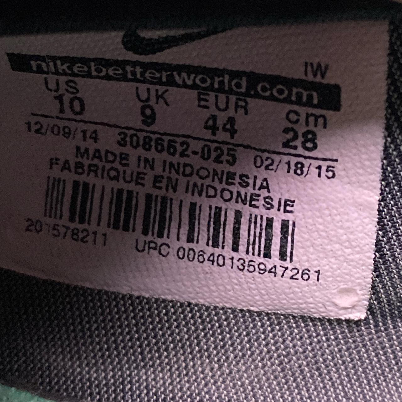 Nike Air Rift Black and Green Tabi Toe Sandal Trainers