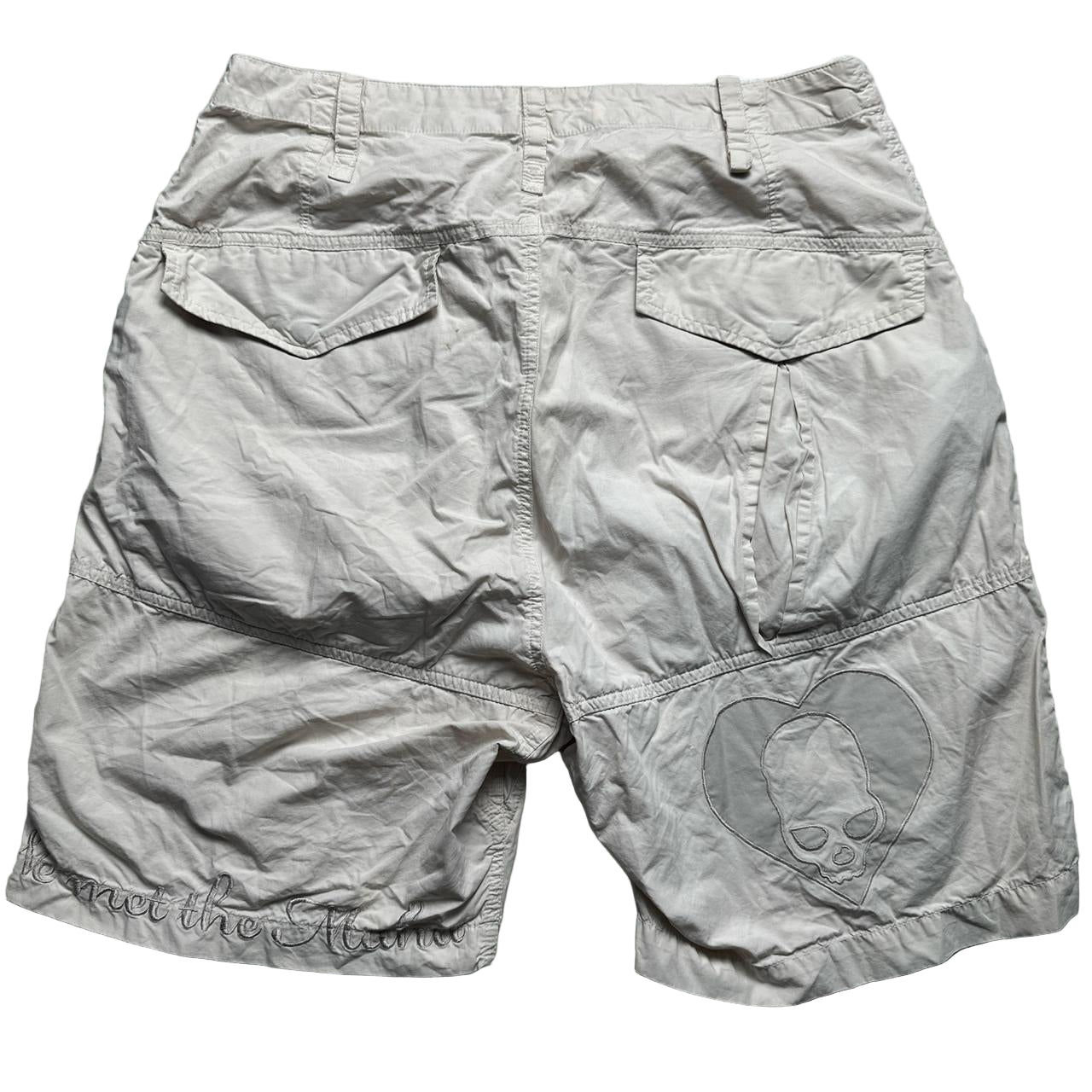 Maharishi Vintage Heart and Skull We Met the Maha Embroidery Cream Cargo Shorts (S)