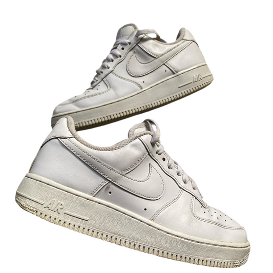 Nike Air Force 1 White (UK 7)