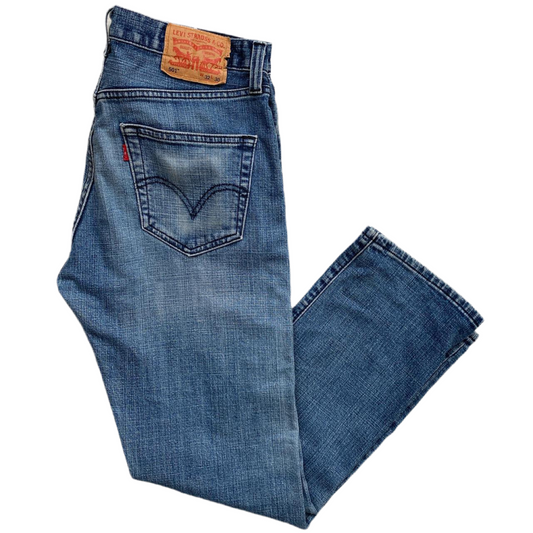 Levis 501 Blue Jeans (32W)
