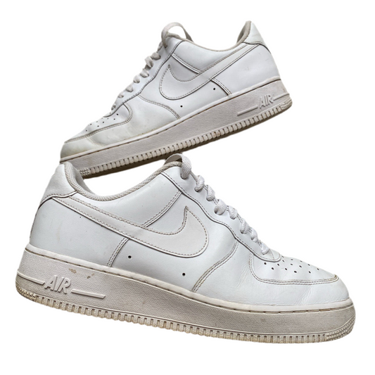 Nike Air Force 1 White (UK 9)