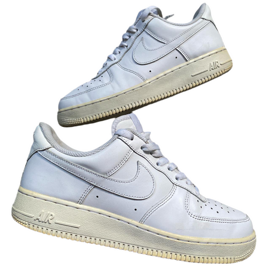 Nike Air Force 1 White (UK 7)