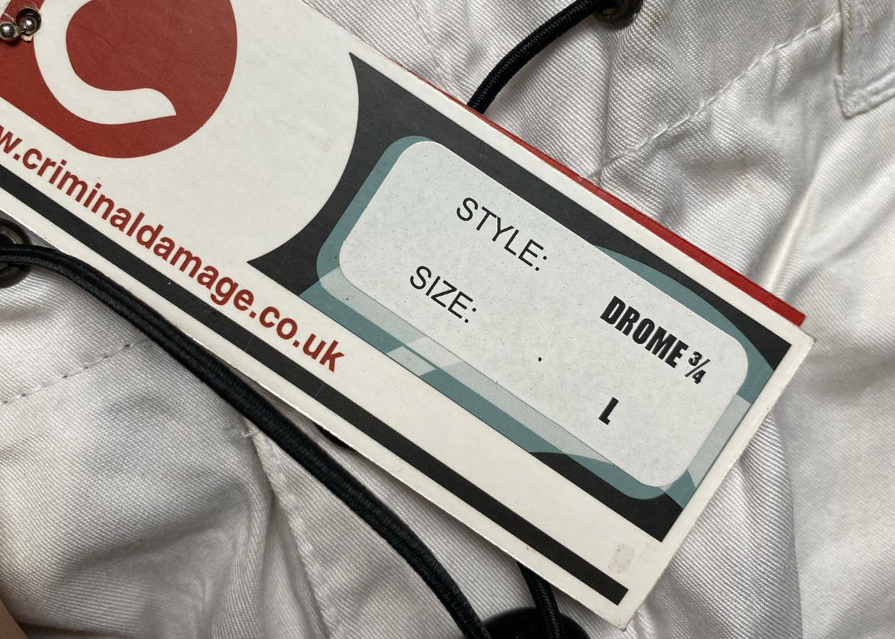 Criminal Damage White Cargo Parachute Combat Shorts (L)