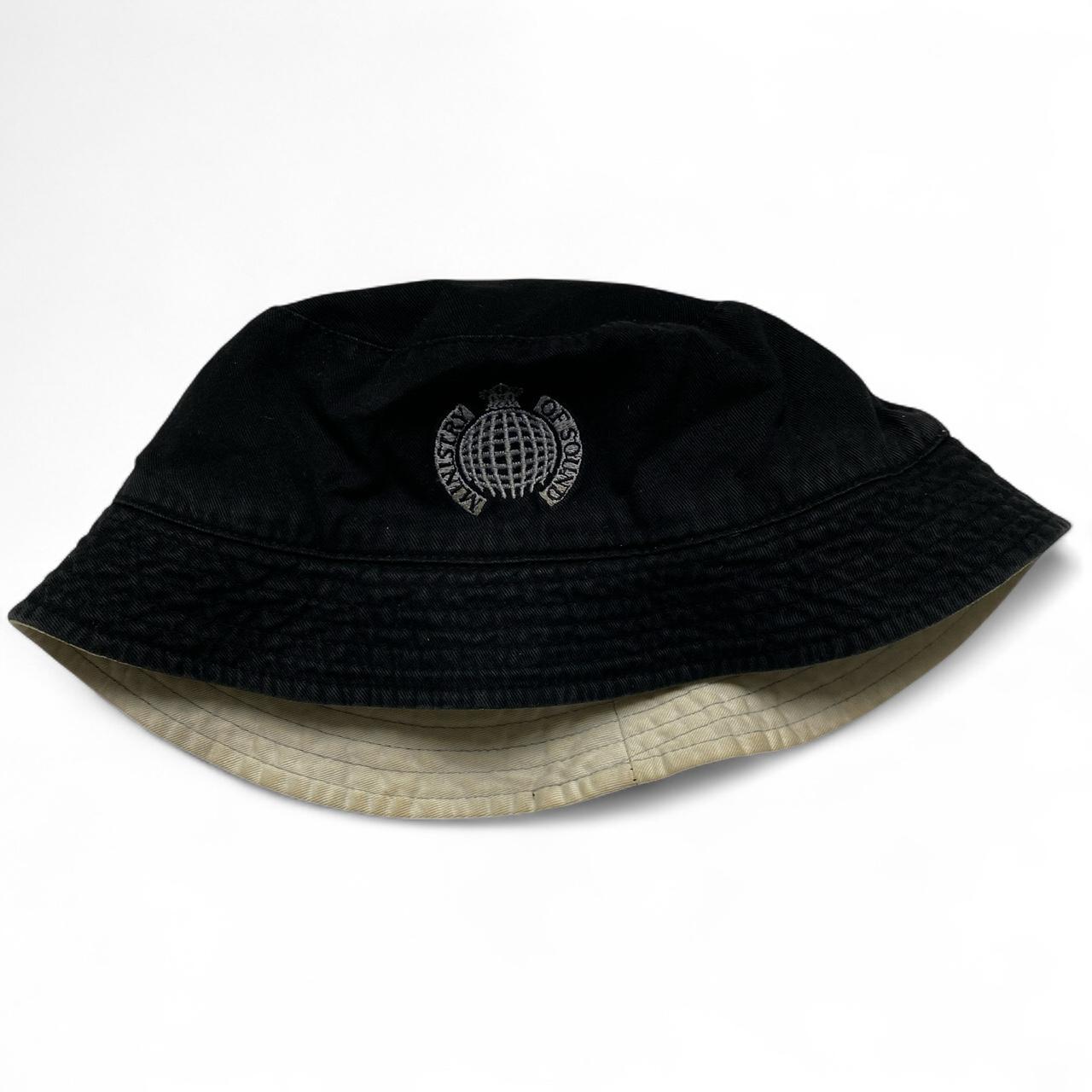 Ministry of Sound Vintage 90ās Black and White bucket hat