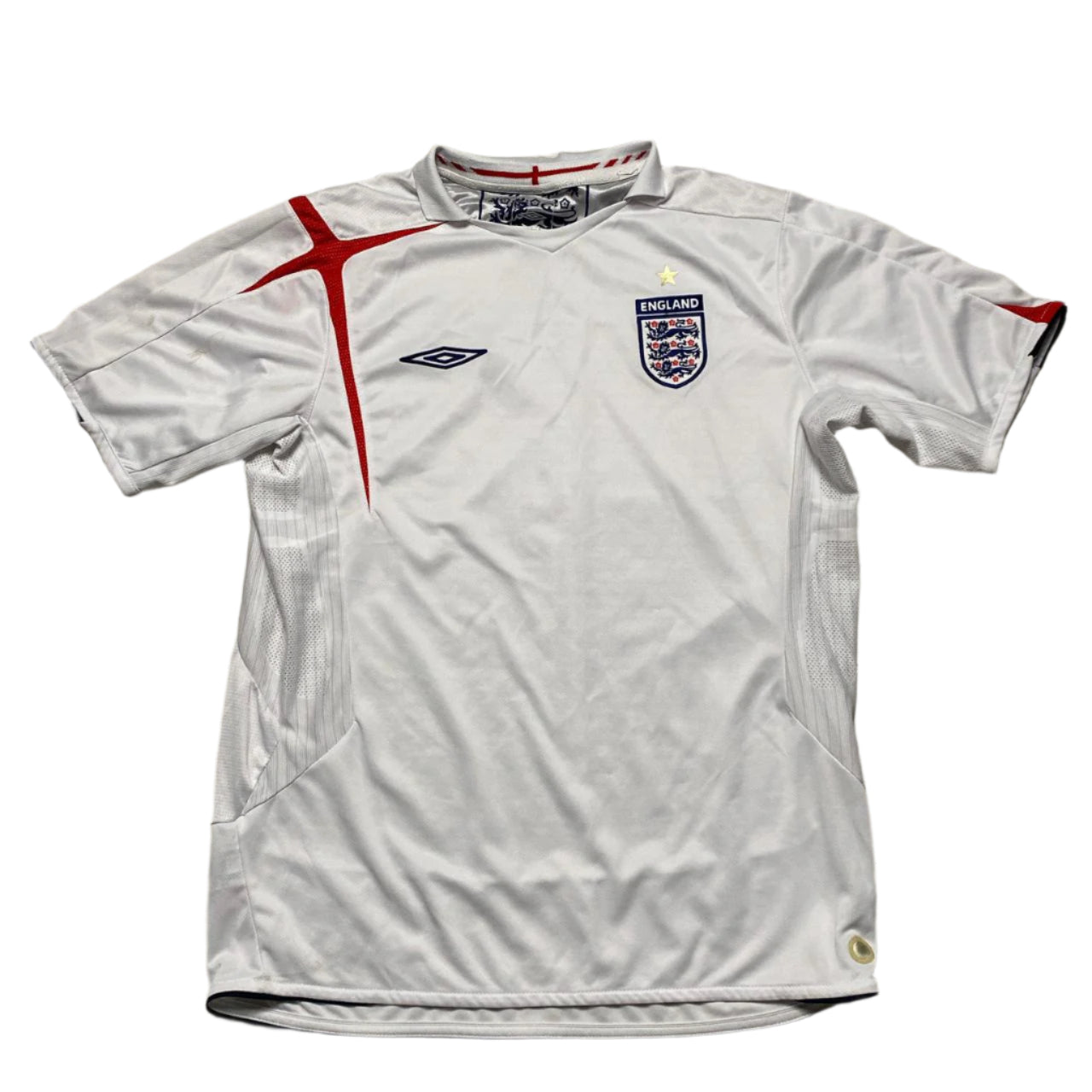 England Umbro Home White and Red Vintage 2005-2007 Football Jersey (M)