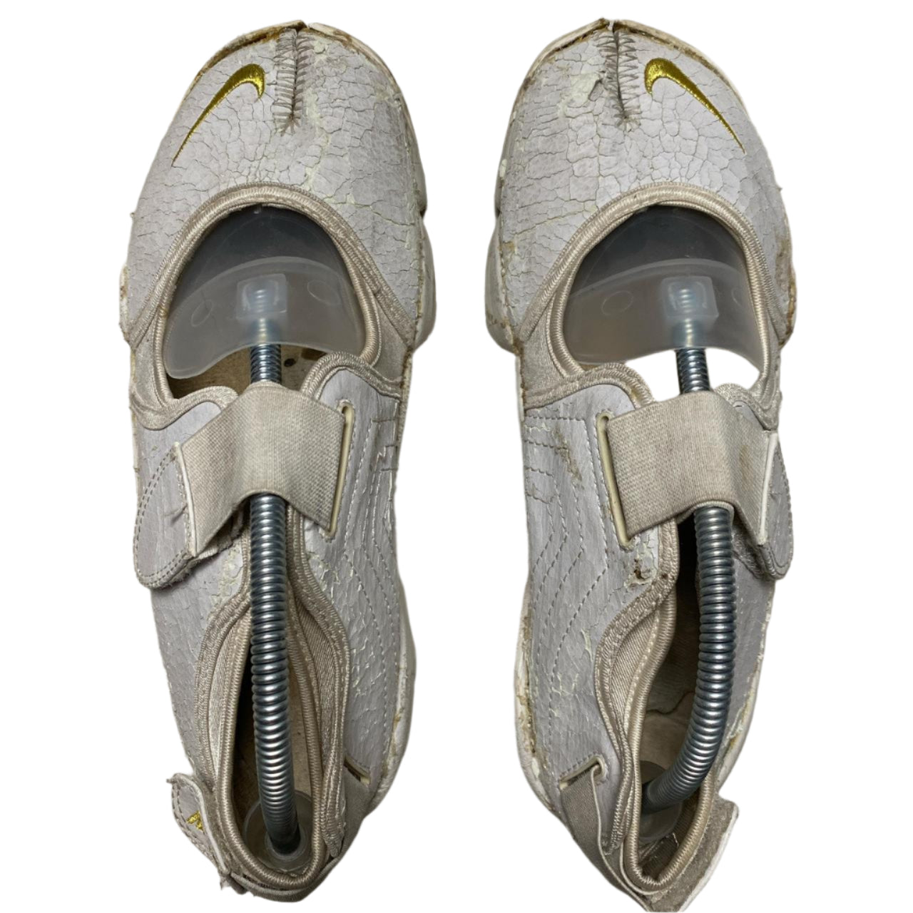 Nike Air Rift Split Tabi Toe White and Yellow Gold Swoosh Sandal (UK 7)