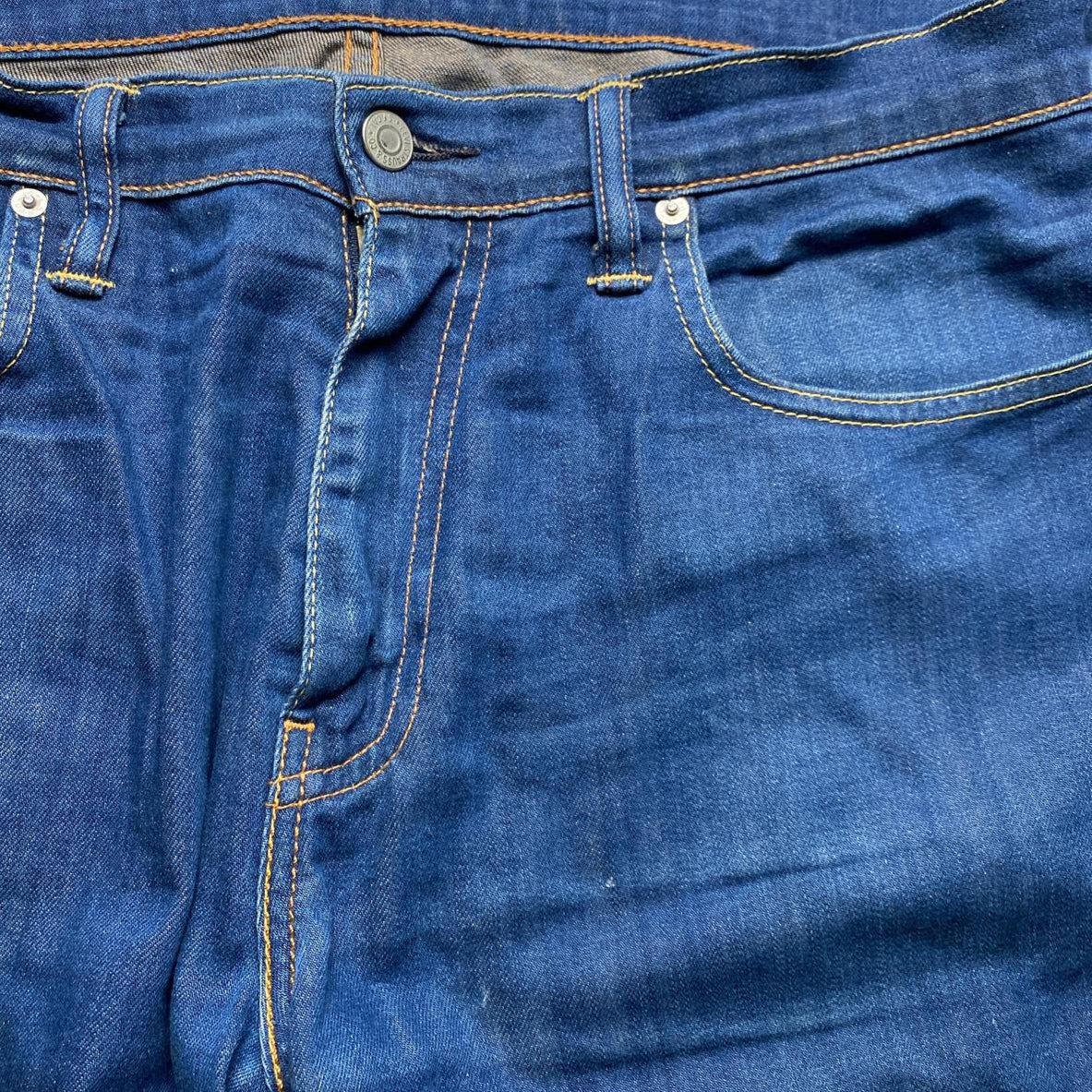 Levis 520 Dark Navy Jeans (32W)