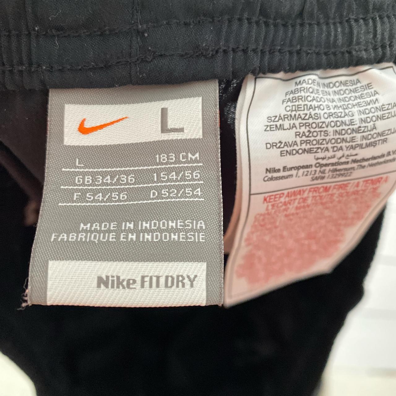 Nike Vintage Swoosh Black and White Shell Trackpant Baggy Bottoms