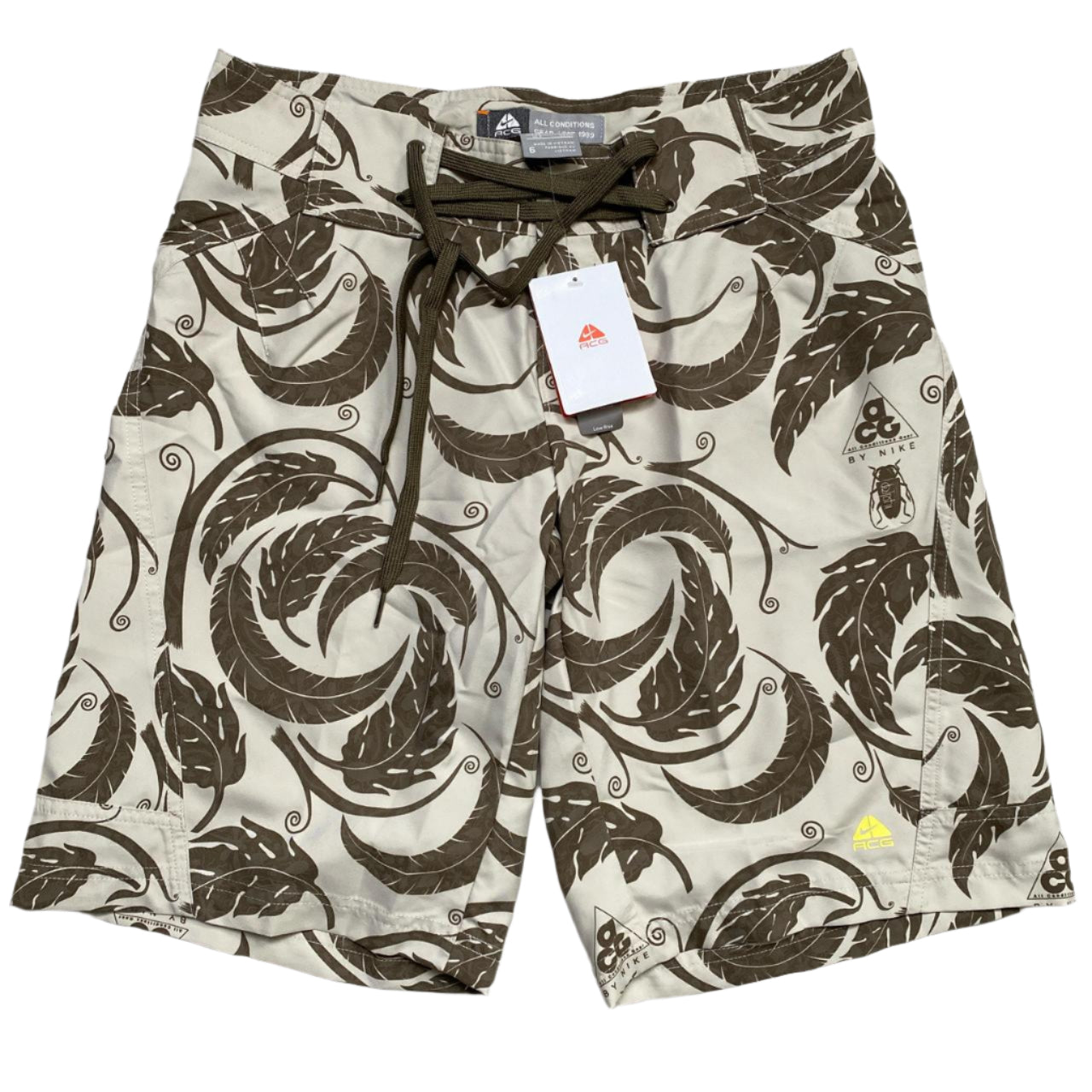 Nike ACG Vintage Y2K Cream and Brown Floral Print Shorts (S)