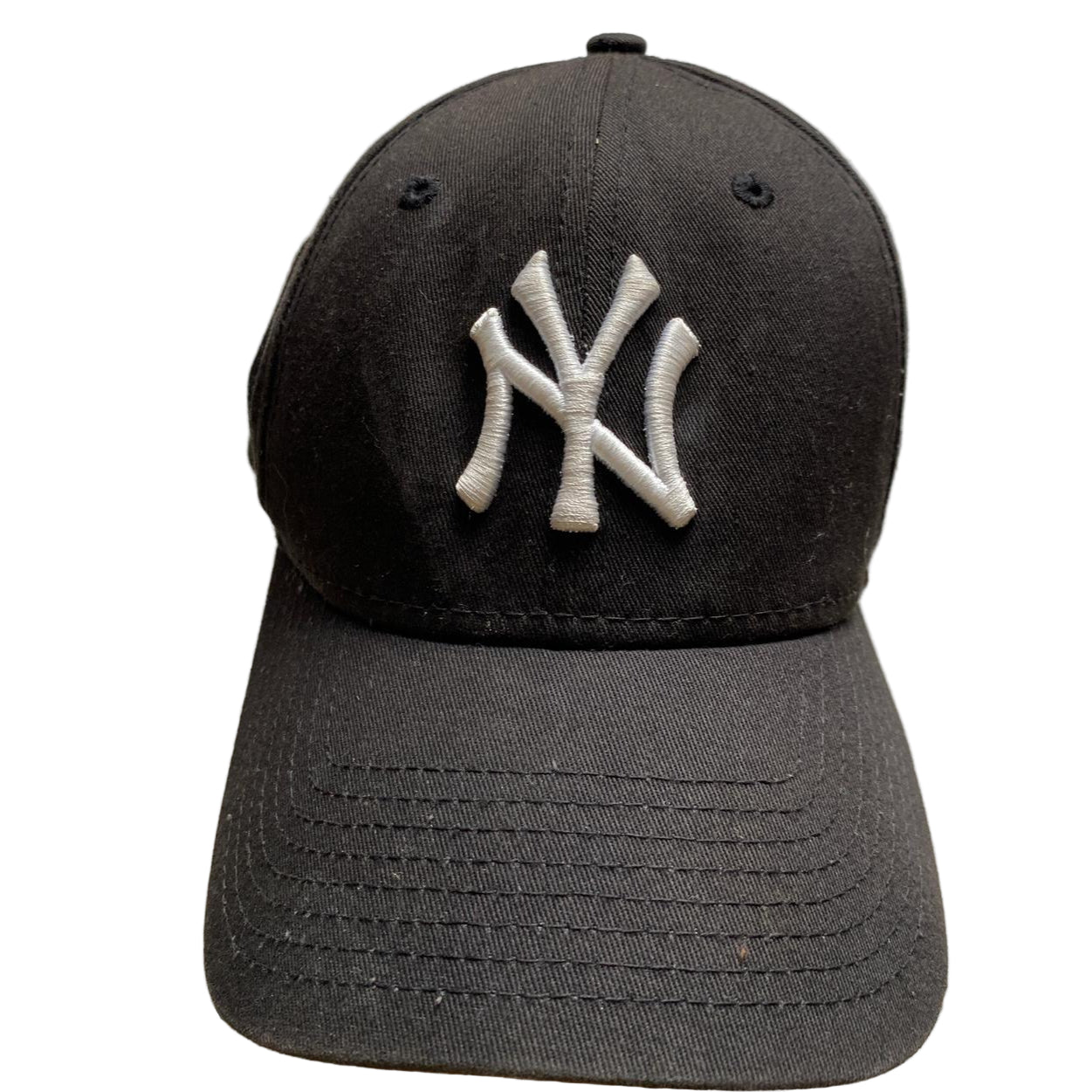 New York Yankees Black and White Cap